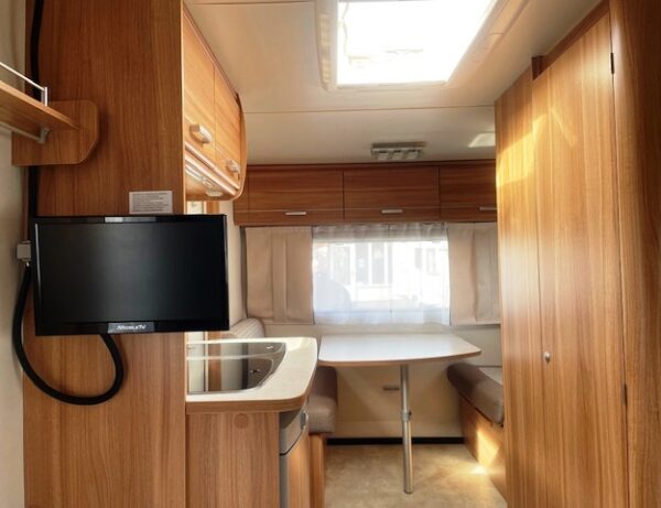 Caravelair Antares Luxe 450, bj.2014 met mover en voortent - Afbeelding 17