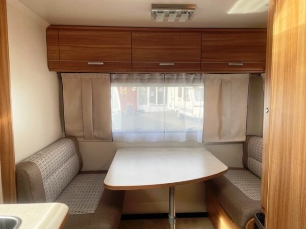 Caravelair Antares Luxe 450, bj.2014 met mover en voortent - Afbeelding 9