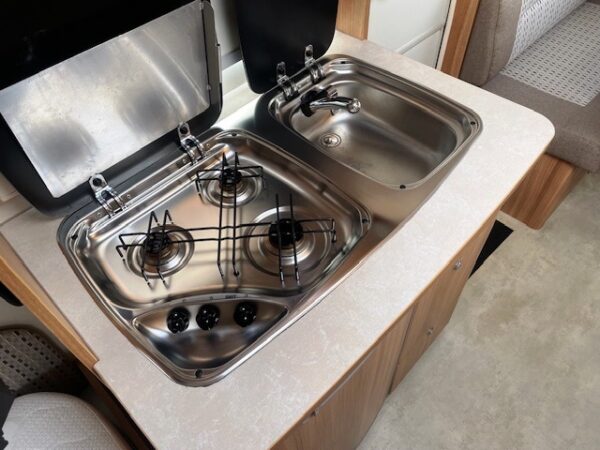 Caravelair Antares Luxe 450, bj.2014 met mover en voortent - Afbeelding 12