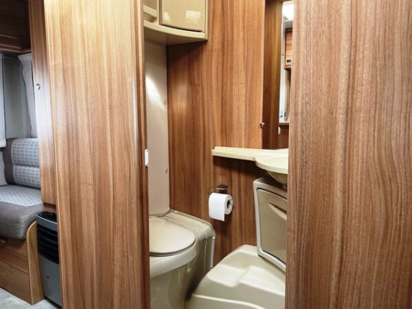 Caravelair Antares Luxe 450, bj.2014 met mover en voortent - Afbeelding 18