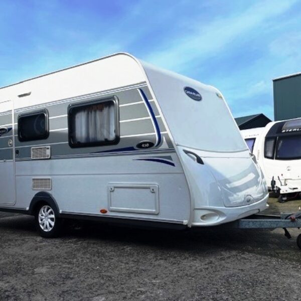 Caravelair Antares Luxe 450, bj.2014 met mover en voortent