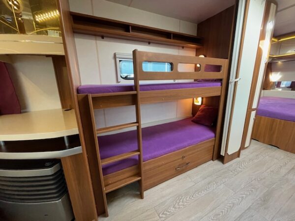 HOBBY Premium 650 UKFE bj.2016, MOVER, KINDERKAMER, CASSETTELUIFEL - Afbeelding 12