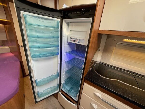 HOBBY Premium 650 UKFE bj.2016, MOVER, KINDERKAMER, CASSETTELUIFEL - Afbeelding 20