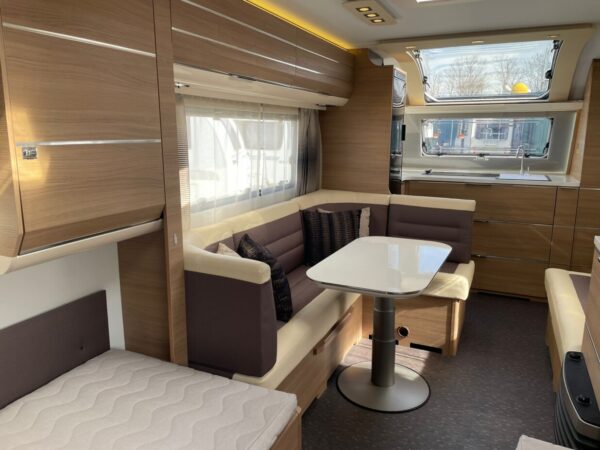 Adria Adora 613 HT bj. 2016, met douche en luifel TOPSTAAT - Afbeelding 20