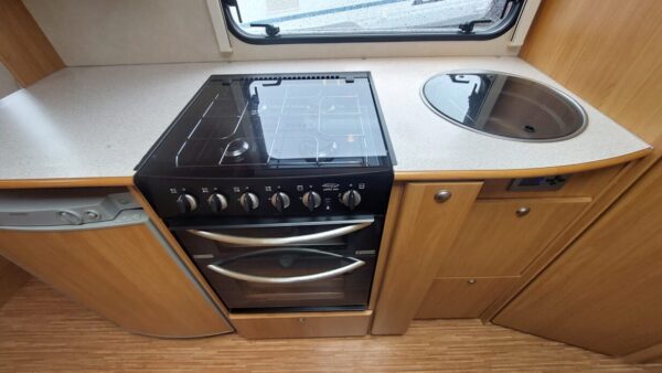 Adria Classica 663 KP, bj.2009 met AIRCO en MOVER 7/8 pers. - Afbeelding 28