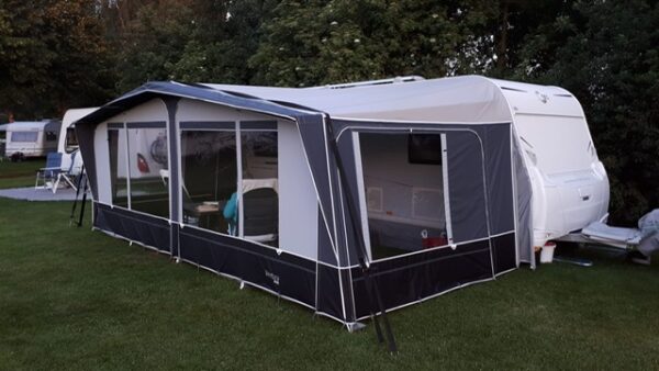 TEC Weltbummler 555 TE bj.2010, met ISABELLA VOORTENT - Afbeelding 34