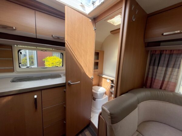 KNAUS Sport bj.2016, QUEENSBED, MOVER - Afbeelding 17