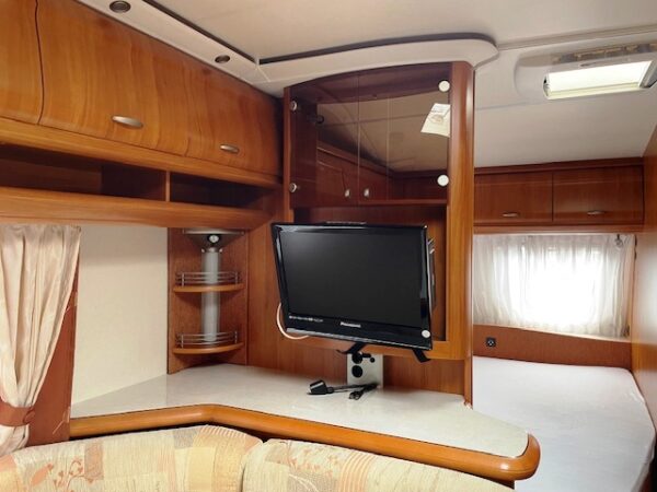 Hobby Excellent 560 KMFE, bj.2008, 7 PERSOONS met MOVER - Afbeelding 18