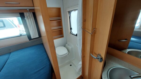 Eriba Living 465 bj.2006 met VOORTENT en FRANSBED!! - Afbeelding 15
