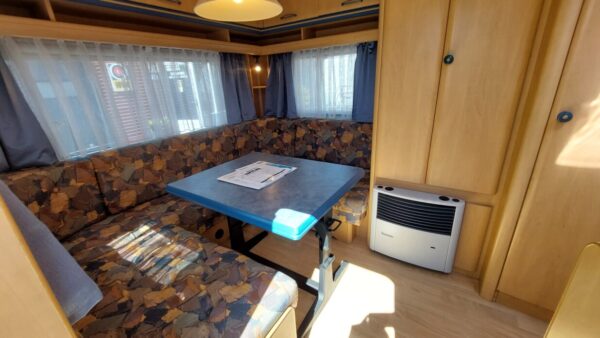 HOBBY DE LUXE 495 UK bj.2002 met KINDERKAMER en VOORTENT!!! - Afbeelding 5