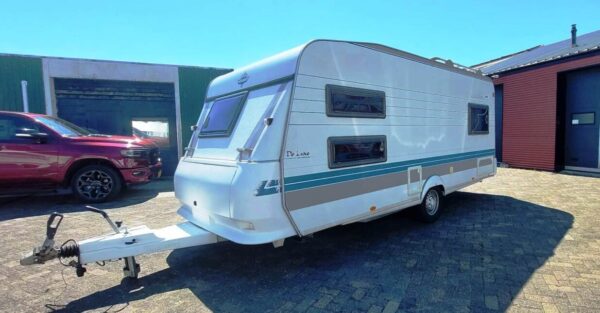 HOBBY DE LUXE 495 UK bj.2002 met KINDERKAMER en VOORTENT!!! - Afbeelding 4