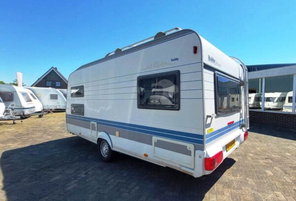 HOBBY DE LUXE 495 UK bj.2002 met KINDERKAMER en VOORTENT!!! - Afbeelding 3