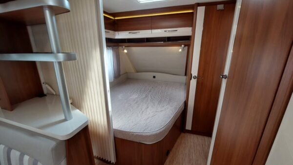 Hobby Vip 645 bj.2015, FRANSBED, MOVER, VOORTENT!!! - Afbeelding 19