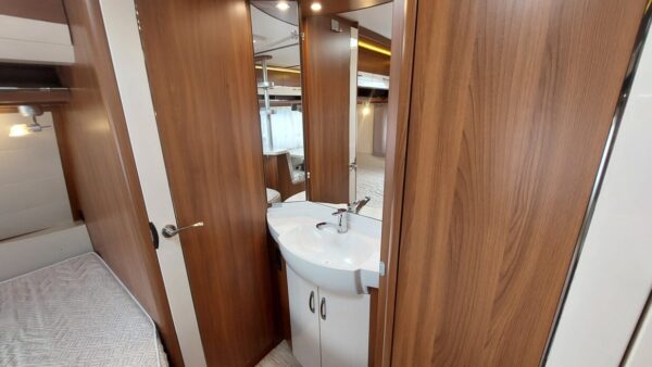 Hobby Vip 645 bj.2015, FRANSBED, MOVER, VOORTENT!!! - Afbeelding 21