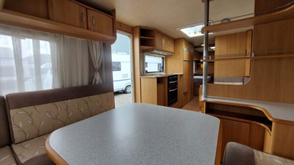 Adria Classica 743 UP bj.2010 met MOVER en VOORTENT!!! - Afbeelding 7