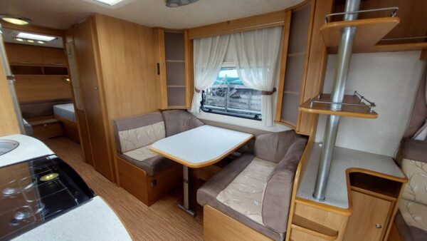 Adria Classica 743 UP bj.2010 met MOVER en VOORTENT!!! - Afbeelding 8
