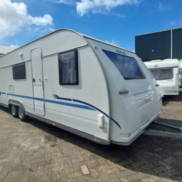Adria Classica 743 UP bj.2010 met MOVER en VOORTENT!!!
