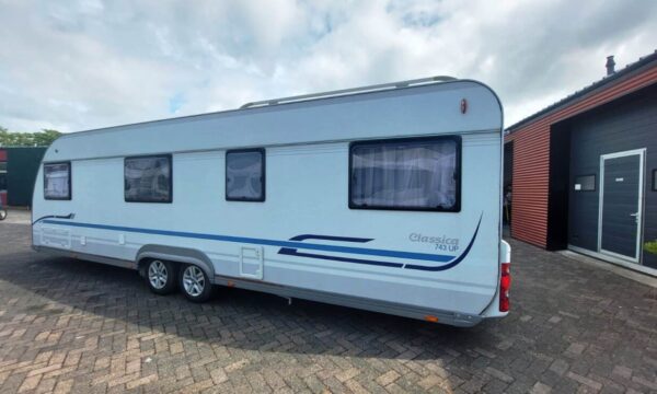 Adria Classica 743 UP bj.2010 met MOVER en VOORTENT!!! - Afbeelding 3