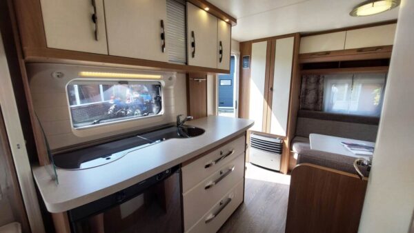 Hobby De Luxe 440 SF bj.2020 met VOORTENT!!! - Afbeelding 8