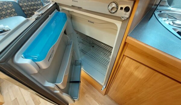 Adria Adora 552 UK bj. 2004 KINDERKAMER, MOVER en WINTERVOORTENT!!! - Afbeelding 9