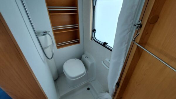 Eriba Living 465 bj.2006 met VOORTENT en FRANSBED!! - Afbeelding 16