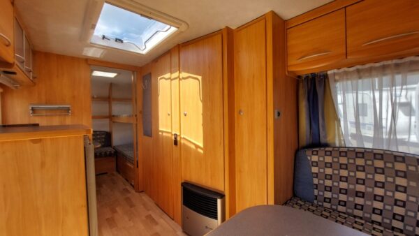 Adria Adora 552 UK bj. 2004 KINDERKAMER, MOVER en WINTERVOORTENT!!! - Afbeelding 11