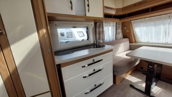Hobby De Luxe 495 WFB bj.2020, ZONNENPANELEN, SPLINTERNIEUWE VOORTENT!!! - Afbeelding 10