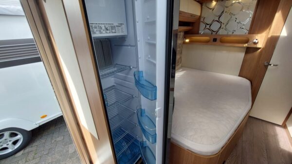 Hobby De Luxe 495 WFB bj.2020, ZONNENPANELEN, SPLINTERNIEUWE VOORTENT!!! - Afbeelding 14