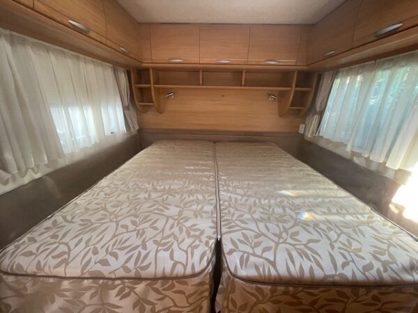 Adria Classica 743 UP bj.2010 met MOVER en VOORTENT!!! - Afbeelding 12