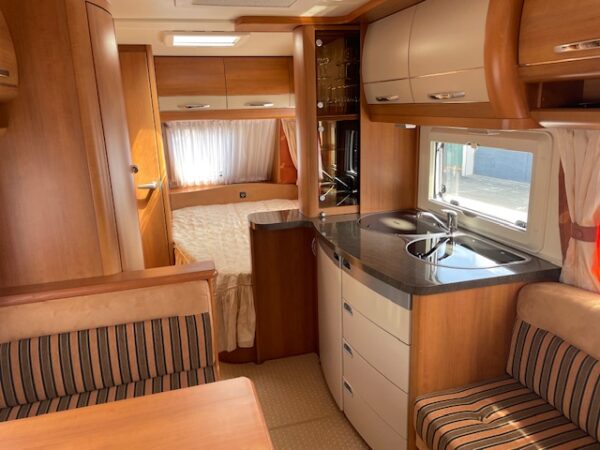 Hobby Excellent Easy 540 KMFE bj.2009, MOVER, VOORTENT - Afbeelding 11