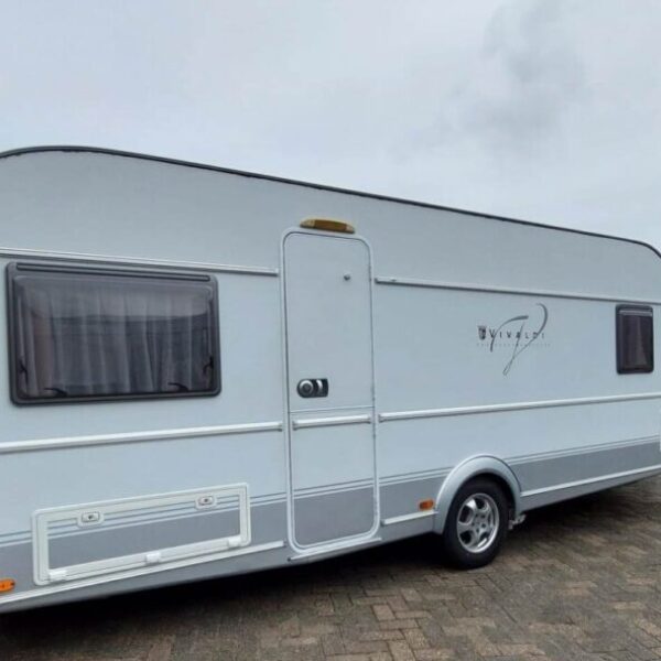 Tabbert Vivaldi 560 bj. 2008 met FRANS BED, MOVER, VOORTENT!!!