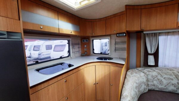 Adria Adiva 553 PH bj.2009 met VOORTENT EN MOVER!!! - Afbeelding 5