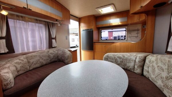 Adria Adiva 553 PH bj.2009 met VOORTENT EN MOVER!!! - Afbeelding 12