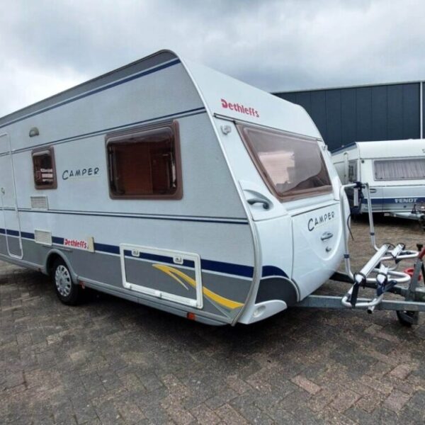 DETHLEFFS CAMPER 500 TK, bj. 2005, STAPELBED, MOVER en VOORTENT!!!