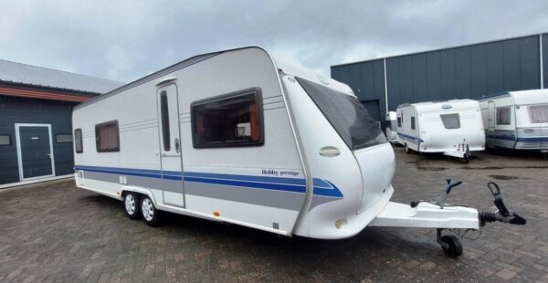 Hobby Prestige 650 WFU bj. 2010 met VOORTENT! TOPSTAAT!!!