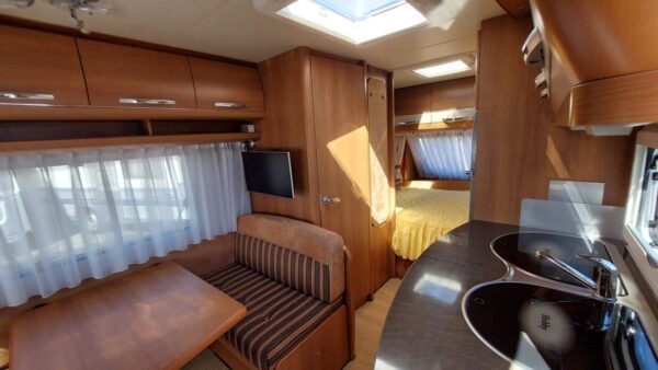 Hobby Excellent 440 SF bj.2009, AIRCO, VOORTENT en MOVER!!! - Afbeelding 5