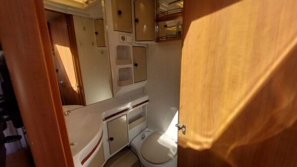 Hobby Excellent 440 SF bj.2009, AIRCO, VOORTENT en MOVER!!! - Afbeelding 16