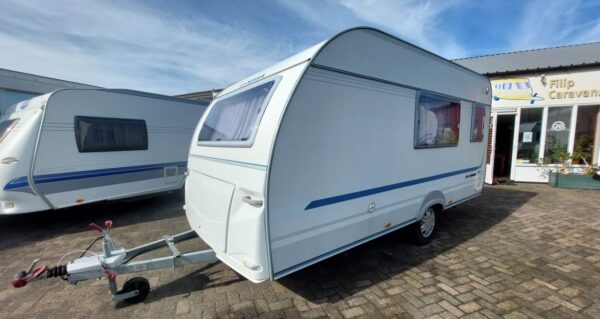 Adria Altea 432 PH bj.2009 met VOORTENT