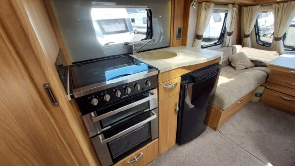 Sprite Cruzer 480 SR bj.2015, AIRCO,MOVER en PANORAMA LUIFEL - Afbeelding 12