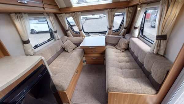 Sprite Cruzer 480 SR bj.2015, AIRCO,MOVER en PANORAMA LUIFEL - Afbeelding 7