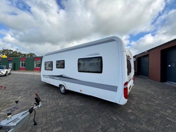 Hobby Excellent 560 CFE bj.2014 met VOORTENT - Afbeelding 3