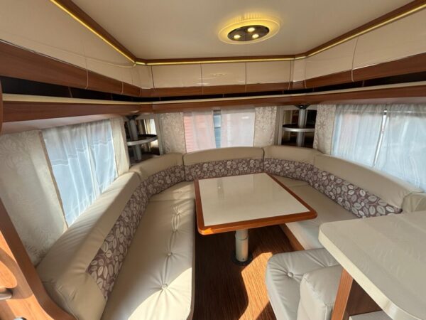 Hobby Excellent 560 CFE bj.2014 met VOORTENT - Afbeelding 5