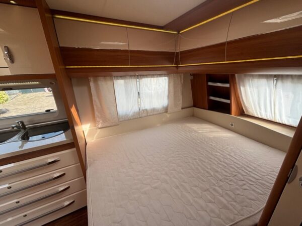 Hobby Excellent 560 CFE bj.2014 met VOORTENT - Afbeelding 16