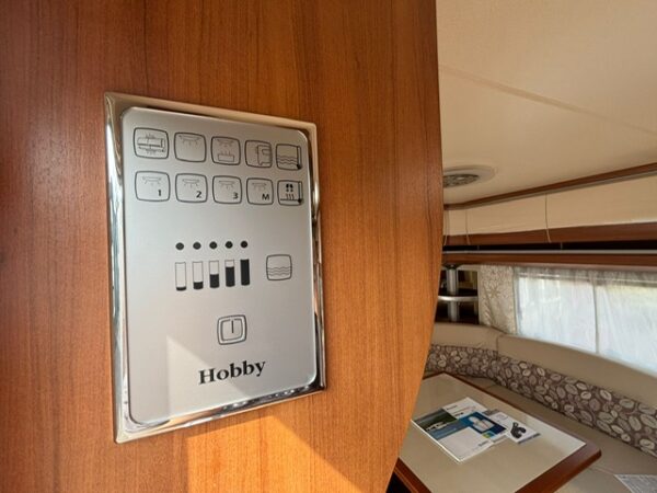 Hobby Excellent 560 CFE bj.2014 met VOORTENT - Afbeelding 25