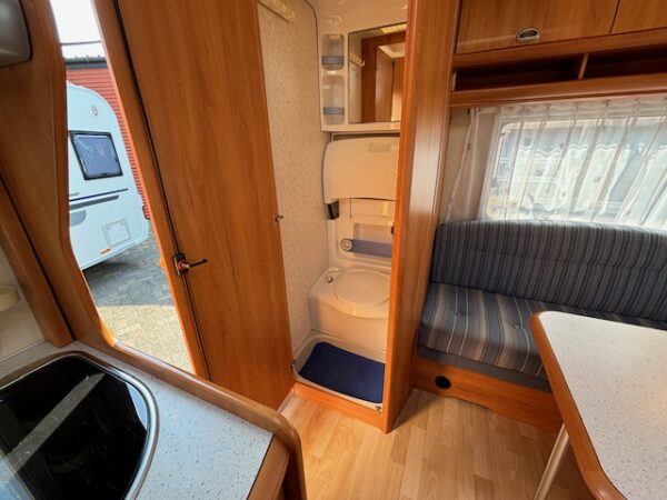 Hobby De Luxe Easy 400 SF bj.2005, MOVER, PANORAMA LUIFEL - Afbeelding 9