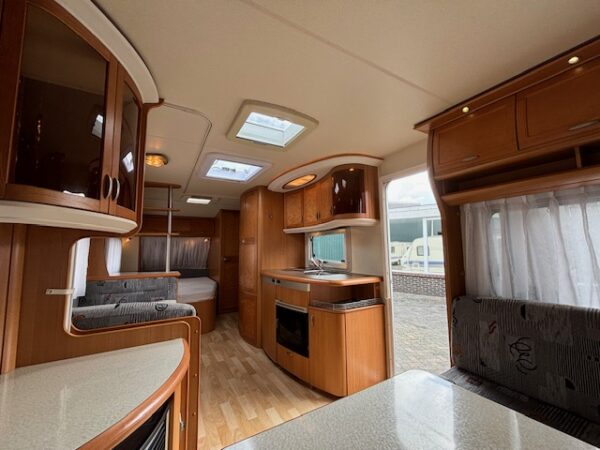 Hobby Prestige 650 UMFE bj.2008 met VOORTENT - Afbeelding 8