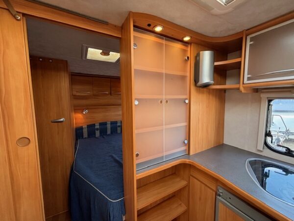 ADRIA ADORA 512 UP, bj.2009 met VOORTENT!!! - Afbeelding 13