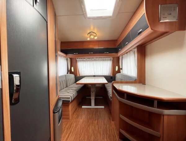 HOBBY De Luxe 380 TB bj.2011, met MOVER, VOORTENT - Afbeelding 5