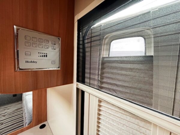 HOBBY De Luxe 380 TB bj.2011, met MOVER, VOORTENT - Afbeelding 25