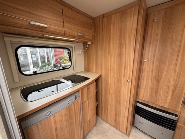 Caravelair Antares Luxe 372 bj.2014, MOVER, VOORTENT - Afbeelding 12